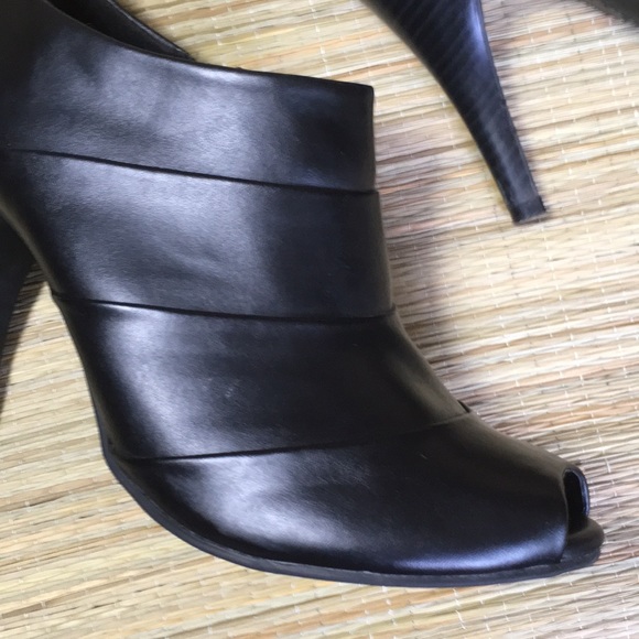 Fioni Faux Leather Peep Toes shoes - size 10 - Picture 4 of 11